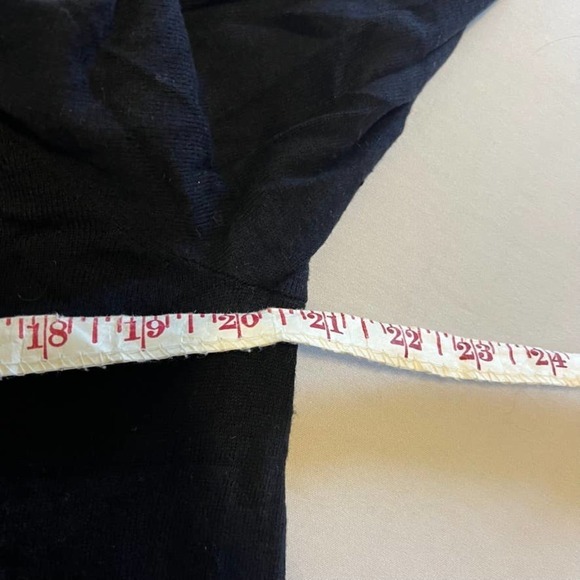 Vince Camuto Black Long sleeve lace trim bottom tunic M - Picture 8 of 11